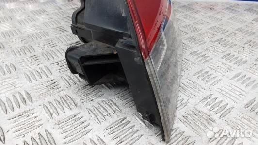 Фонарь задний правый renault megane 3 (93Y04MY01)