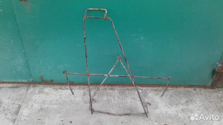 Рено Канго. Renault Kangoo. Крепление запаски