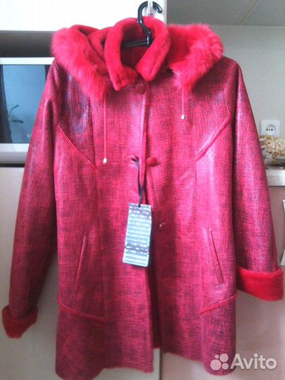 Дубленка натуральная на девочку 10-12 лет