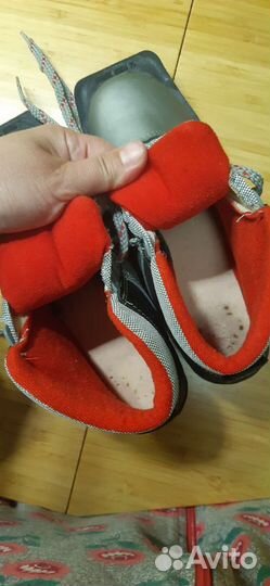 Лыжные ботинки