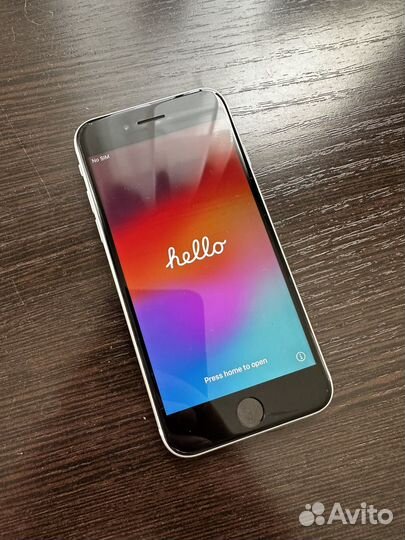 iPhone SE (2020), 64 ГБ