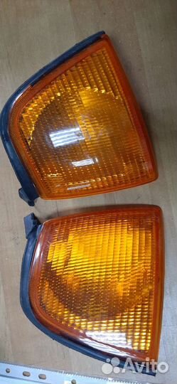 Указатель поворота угловой левый желтый ауди Б3