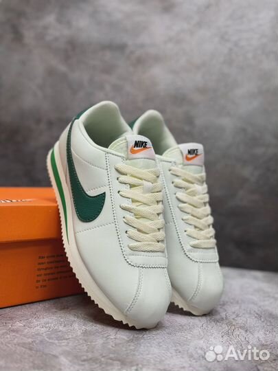 Кроссовки Nike Cortez женские