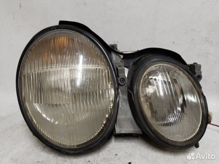 Фара передняя правая Mercedes Clk A208 1998