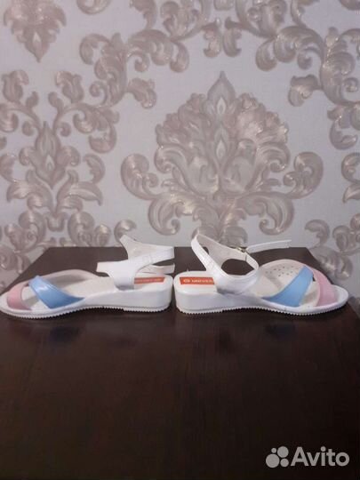 Босоножки для девочки. Винтаж.ссср