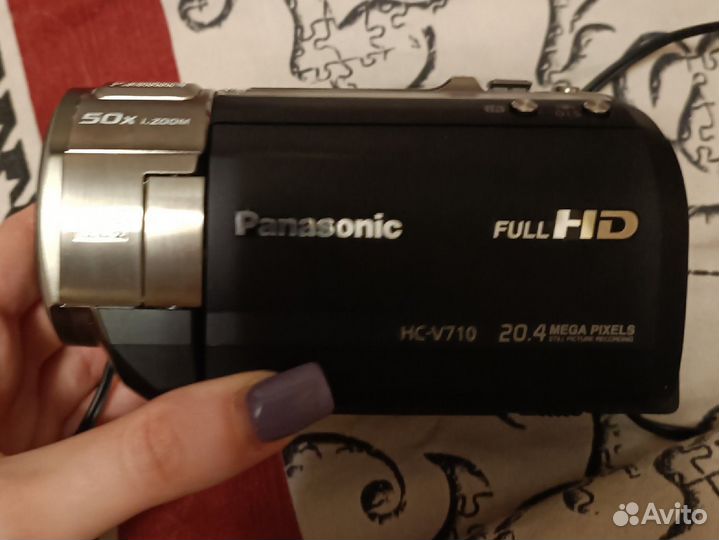 Видеокамера Panasonic hc-v710