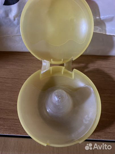 Накладки на грудь medela