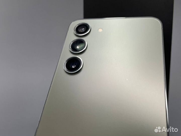 Samsung Galaxy S23+, 8/256 ГБ