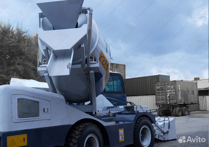 Автобетоносмеситель Yugong SDM4000, 2023