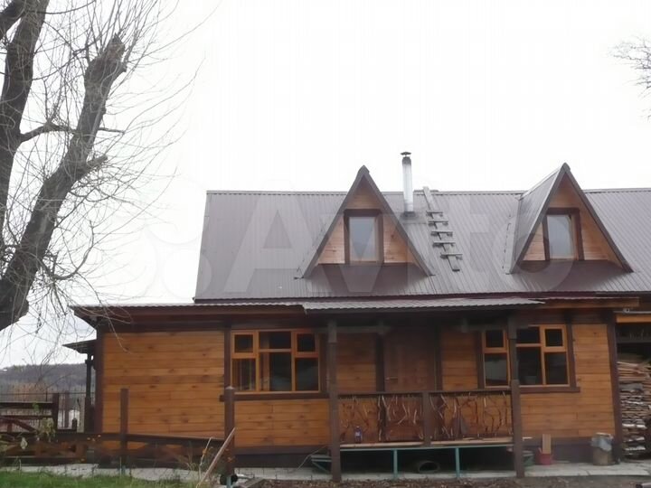 Дом 100 м² на участке 16 сот.