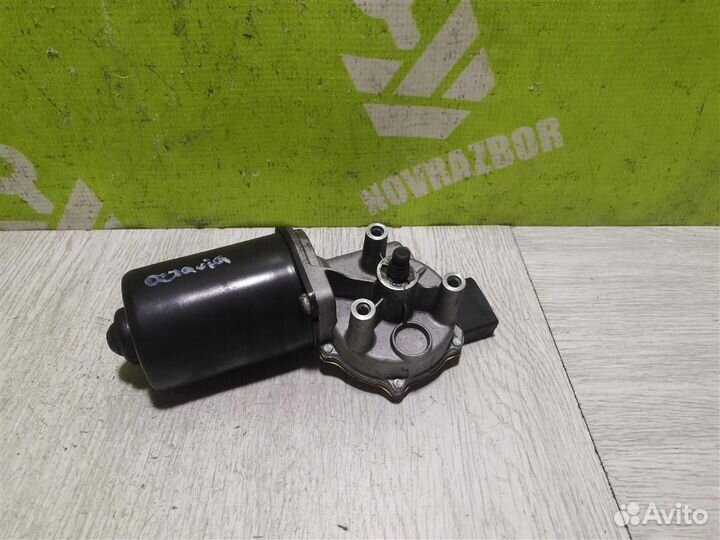 Моторчик стеклоочистителя передний Шкода Октавия