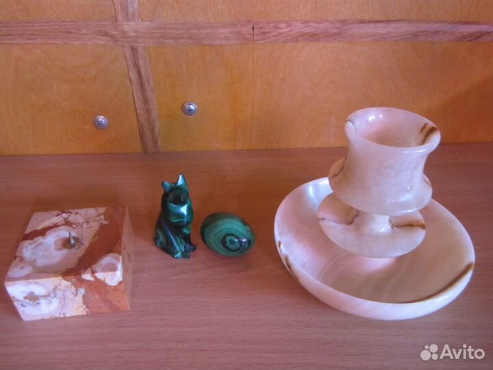 Камни и сувениры из них