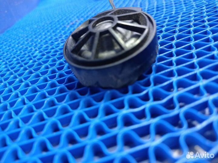 Динамик высокочастотный Audi A6C5 седан AGA 1997