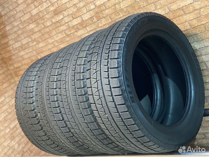 Bridgestone Blizzak Revo GZ 205/55 R16