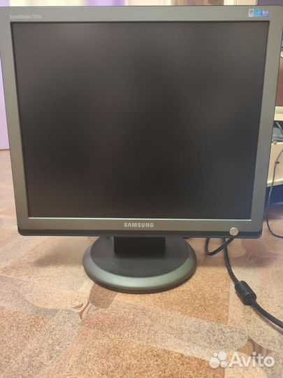 Монитор Samsung 19 дюймов