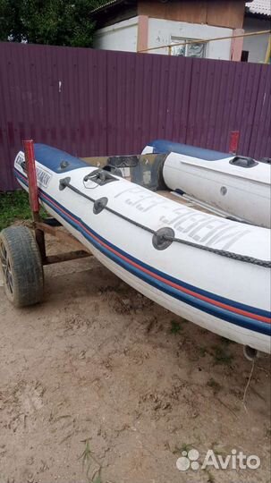 Продаётся лодка