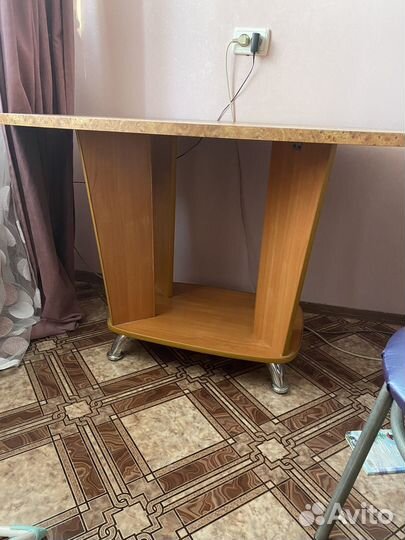 Журнальный столик бу