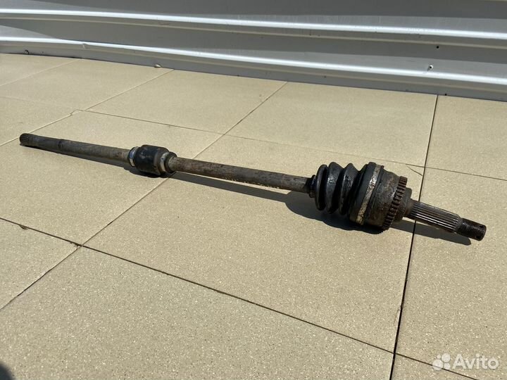 Привод передний правый Hyundai Accent