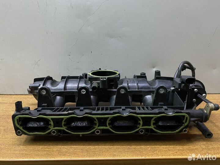 Коллектор впускной Volkswagen Passat B6 1,8 BZB