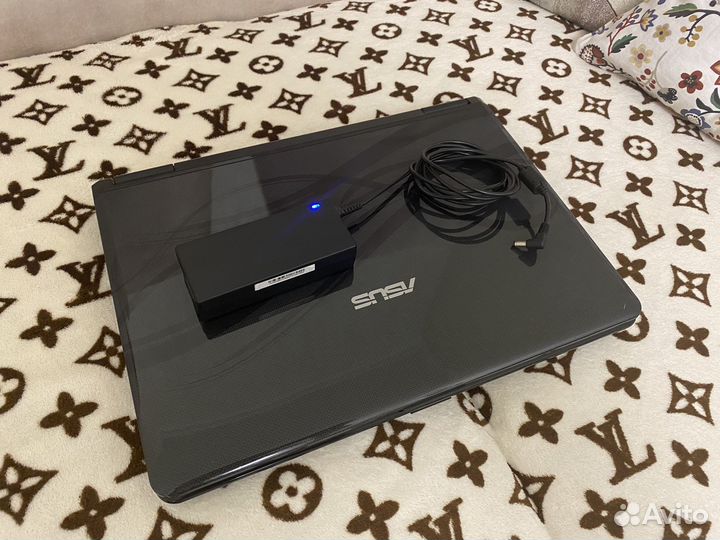 Ноутбук Asus