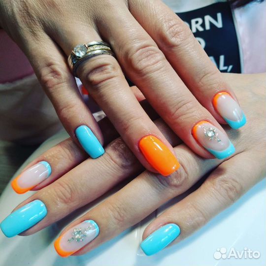 Маникюр, педикюр, наращивание ногтей, Спа-процедур