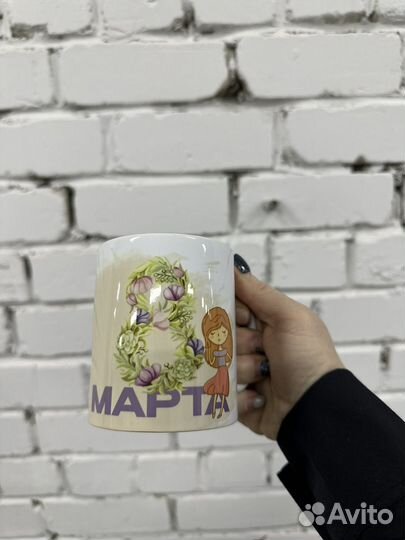 Кружки, термосы и значки с именами