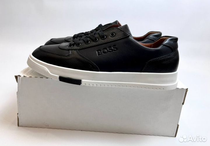 Кроссовки Boss удобные