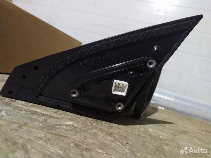 Зеркало правое Kia Sportage 3 2010- 876203W152