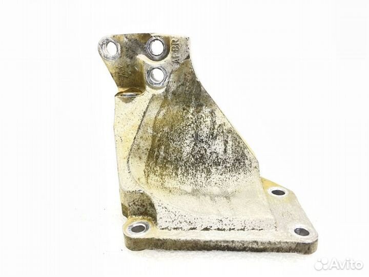 Кронштейн двигателя правый Infiniti Fx35 S50 3.5