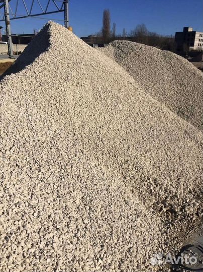 Щебень известняковый в наличии с доставкой