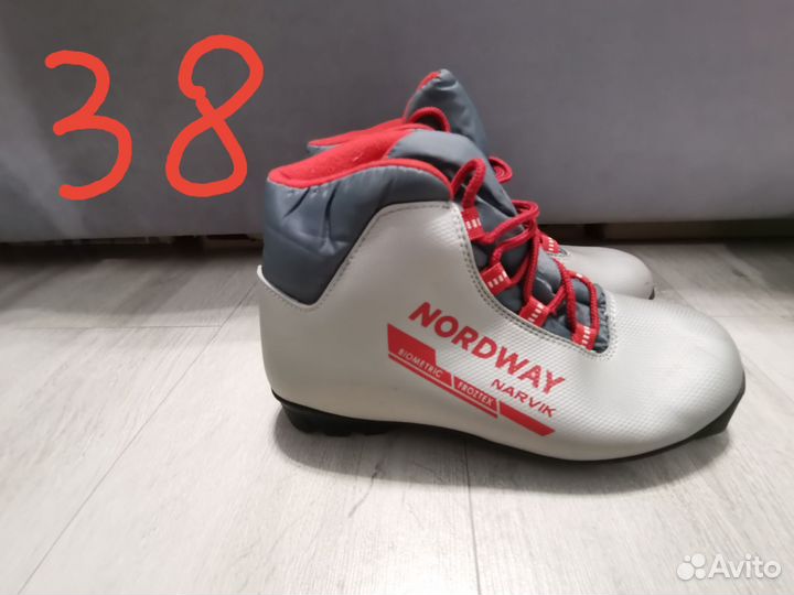 Лыжные ботинки детские