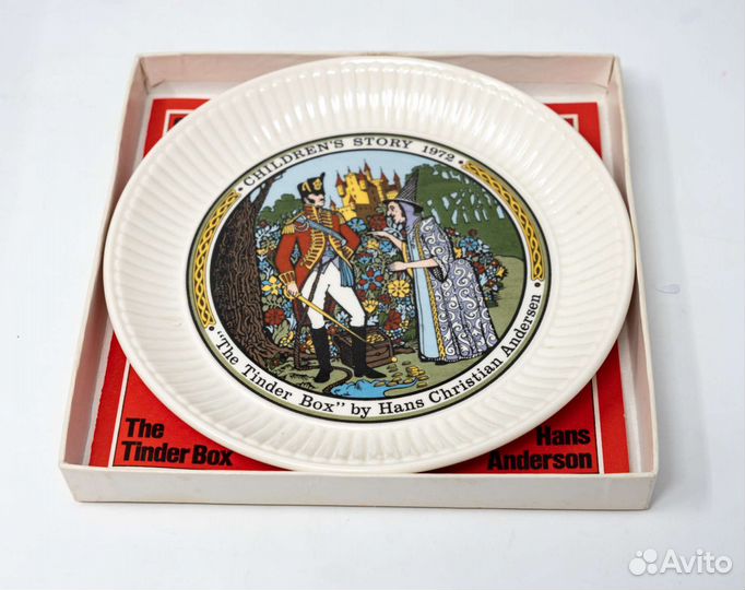 Коллекционная тарелка Wedgwood, сказки, Огниво