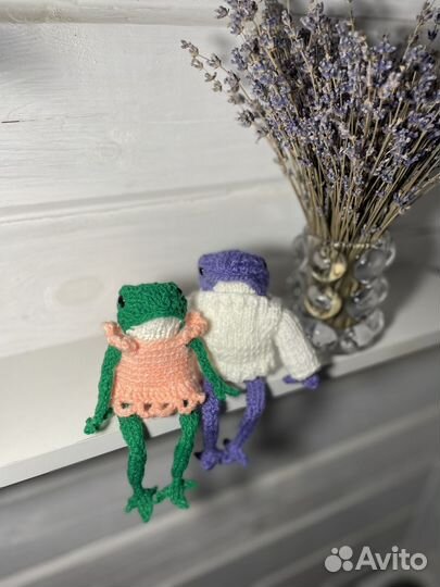 Вязаная лягушка из Pinterest