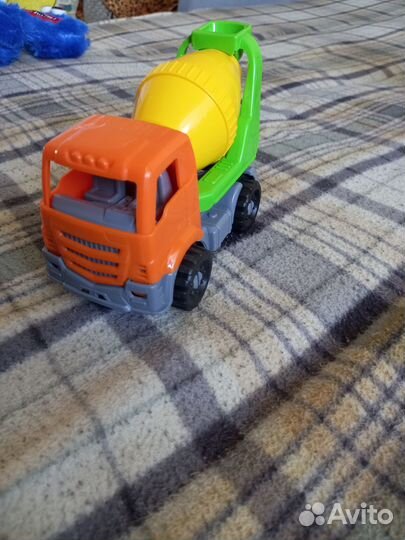 Игрушки и развивашки