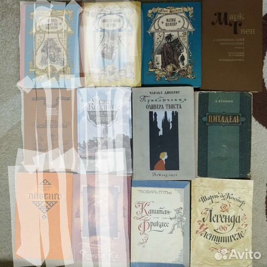 Книги много разных