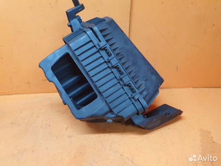 Корпус воздушного фильтра Cadillac Cts 3.6 2009