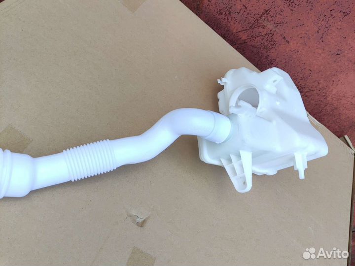 Бачок омывателя Мерседес 166