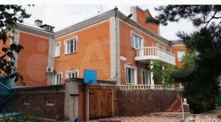 Коттедж 719 м² на участке 23 сот.
