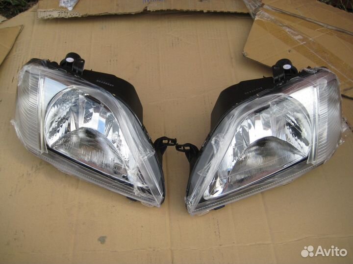 Фара Renault Logan 10- / Largus 11