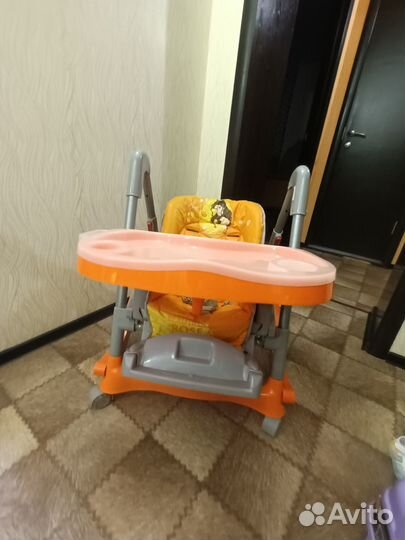 Детское кресло -столик