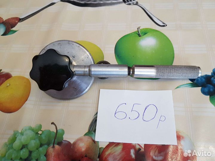 Закаточная машинка для стеклянных банок