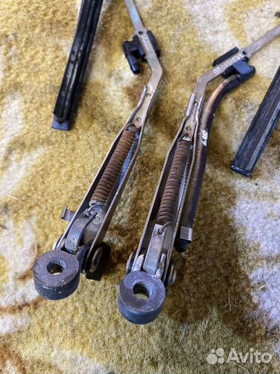 Дворники на фары ваз 2105