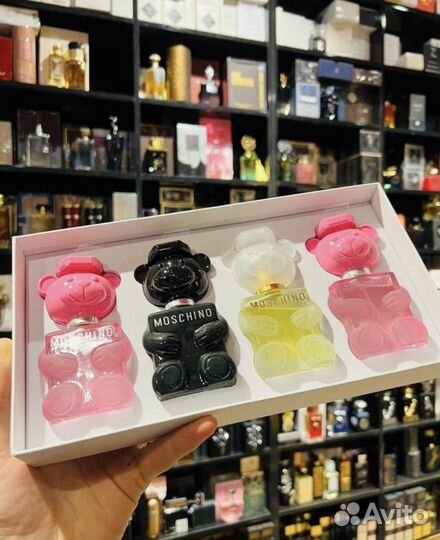 Moschino toy 2 bubble gum набор 4 по 30мл