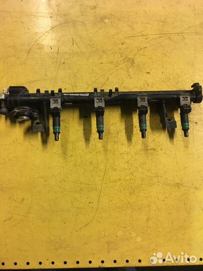 Топливная рейка рампа Форд Фокус Ford Focus 2