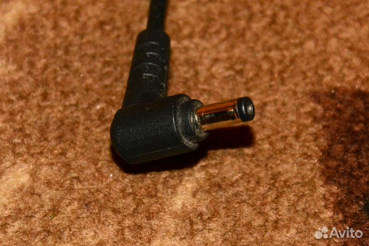 Блок питания для монитора 19v 1.58a