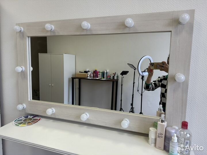 Гримерное зеркало