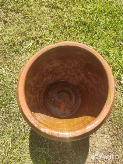 Глиняный кувшин старинный