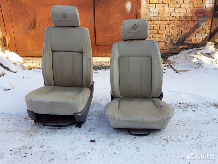 Передние сиденья volkswagen t5