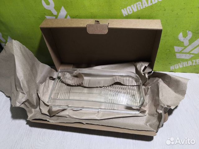 Стекло фары правой Фольксваген Пассат Б3