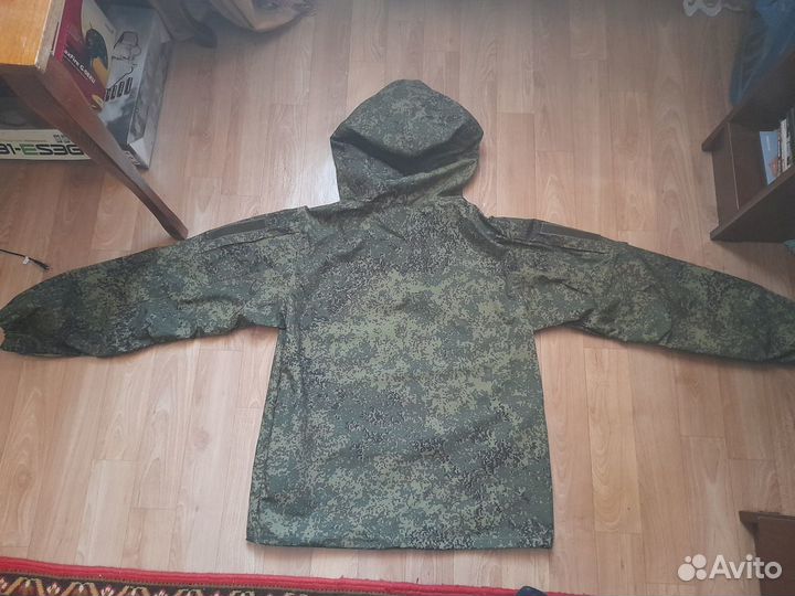Кофта демисезонная
